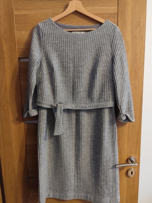 Sukienka dzianinowa