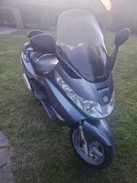 Skuter Piaggio X 8