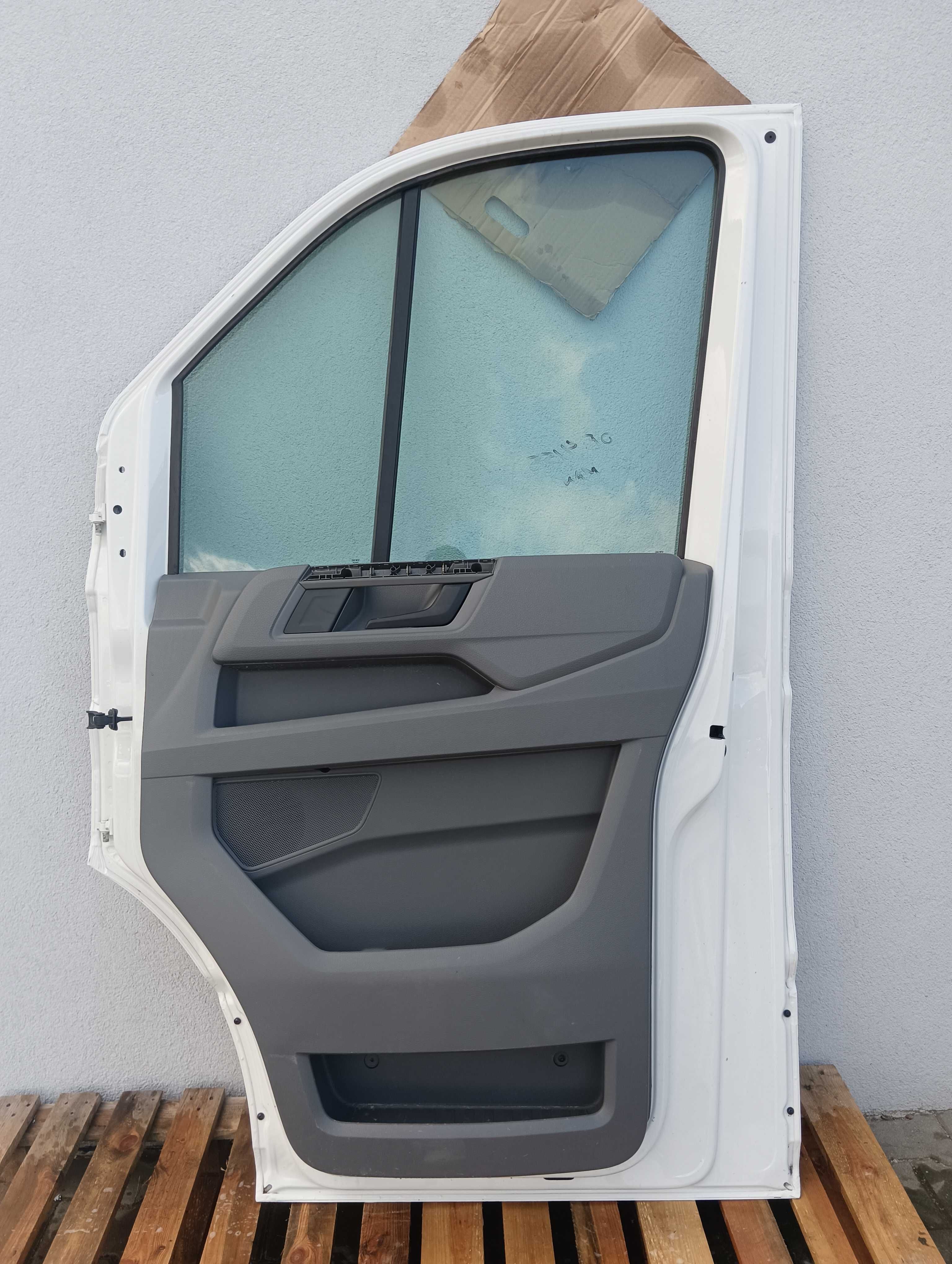 Drzwi Przednie Prawe VW CRAFTER II 2017 MAN TGE białe A2592-06