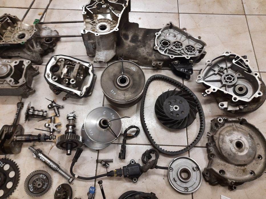 Piaggio FLY 125  3V silnik części 12-15r. Wał koło cylinder głowica