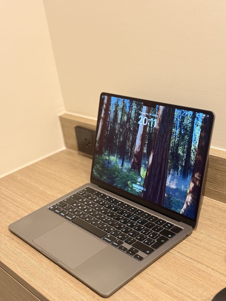 Macbook Air m2 8/512 Space Gray