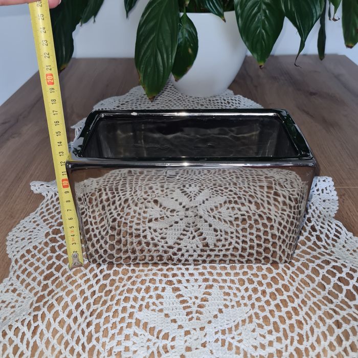 Osłonka na doniczke srebrna