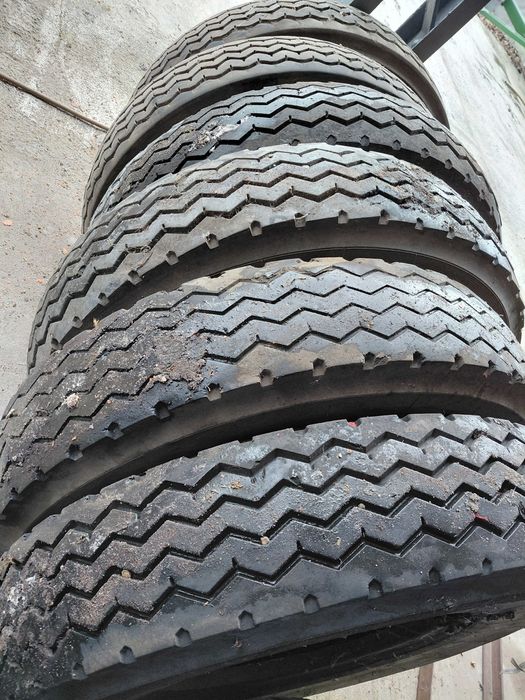 Opony rolnicze 9.00 R20 4 sztuki 1000 zł