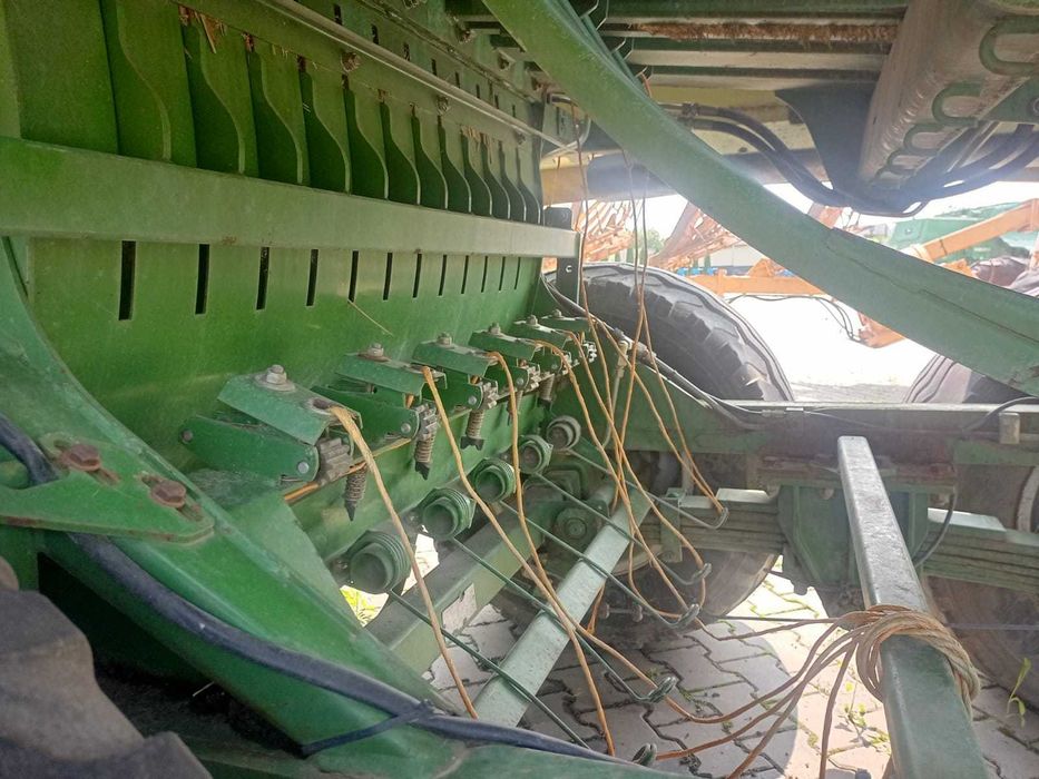 Прес-підбірник Krone Big Pack 1290 HDP VC 2011