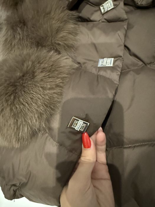 Жіноча трендова куртка,біо пух,натуральне хутро