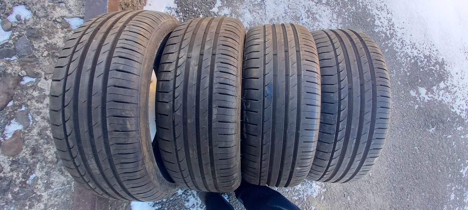 Комплект літнньої ризини 205/40R17