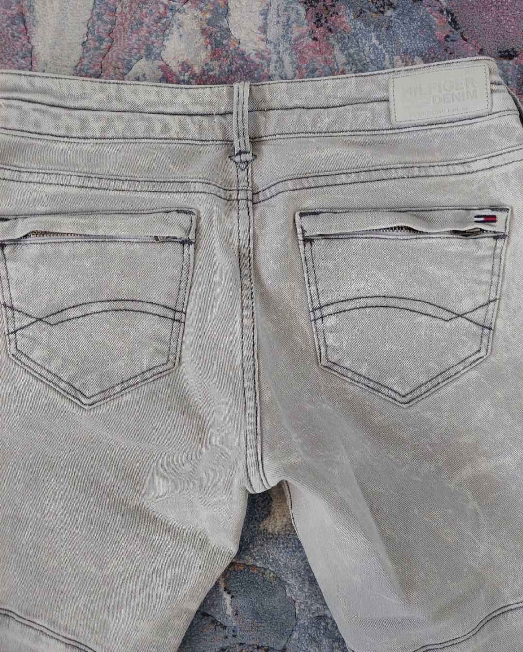 Nowe spodnie Tommy Hilfiger