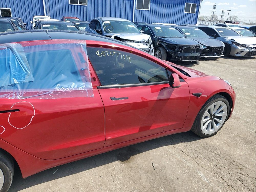Tesla 2022 Model 3 LFP