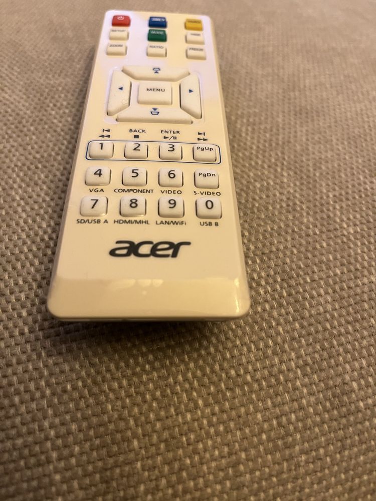 Projektor Acer X133PWH DLP