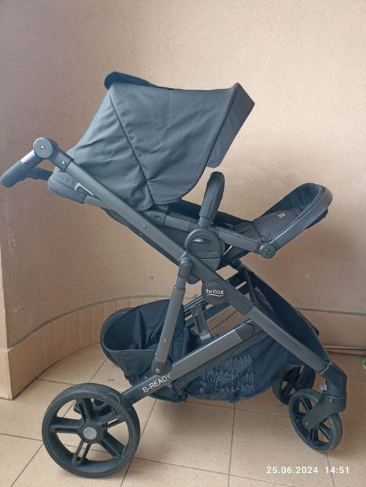 Wozek Britax B-ready
Sprzedam wózek dziecięcy.  Stan jak na zdjęciu.