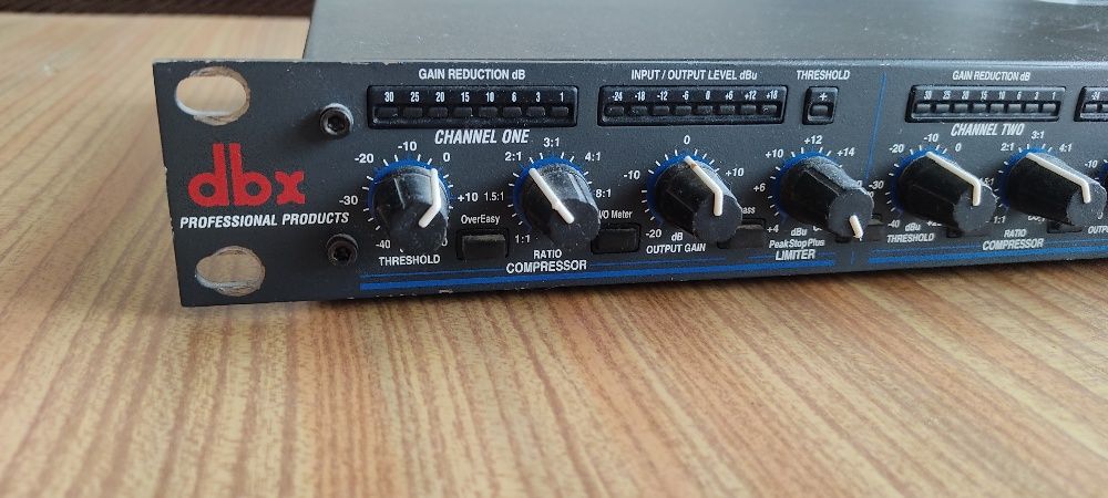 DBX 1046 Quad 4-канальный Компрессор/Лимитер Made in USA