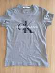 T-shirt Calvin Klein Jeans, tamanho S