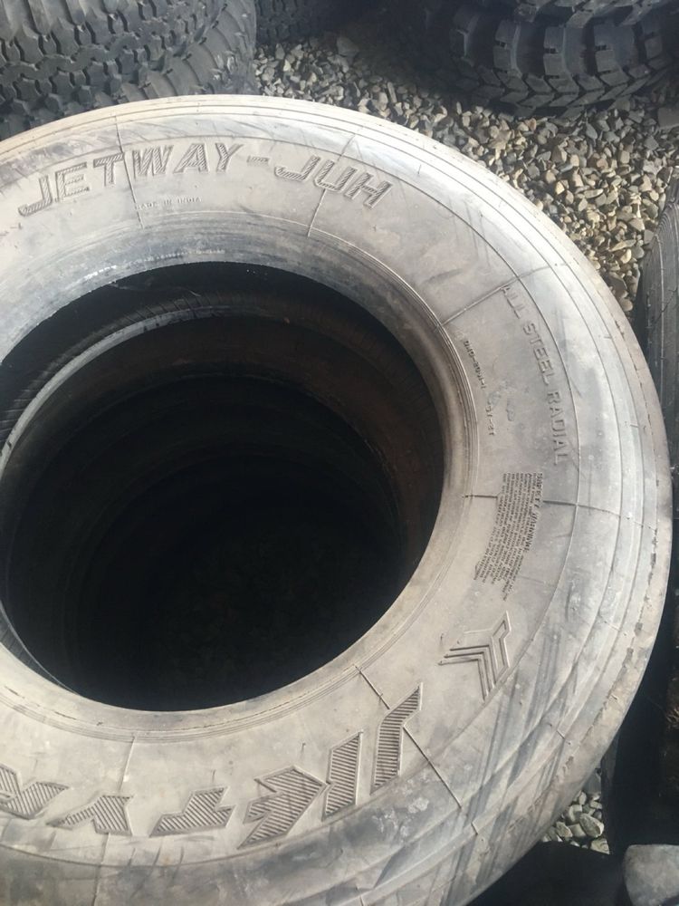 Продам 4 шини на грузове авто або автобус же