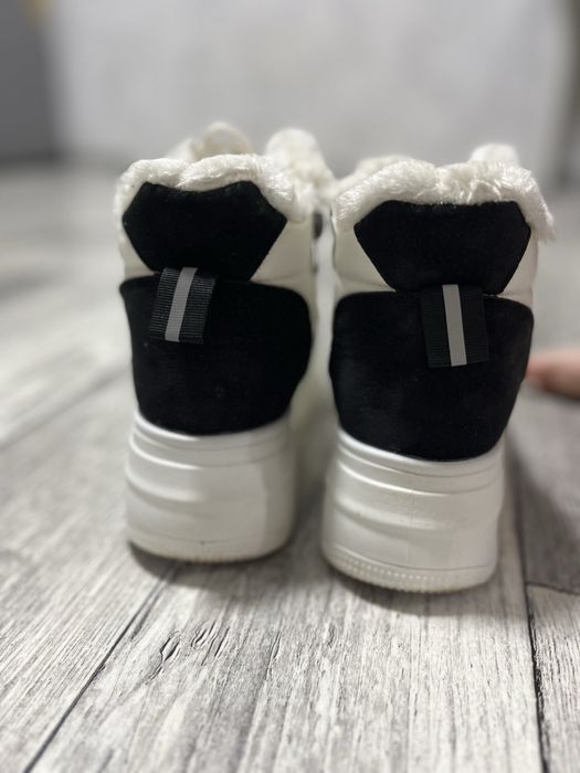 Жіноче взуття зимове