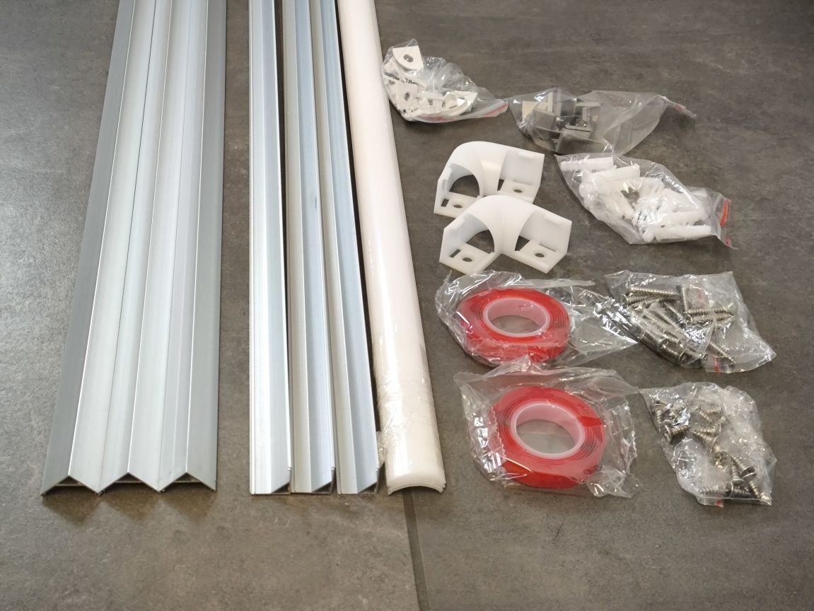 Profil kątowy do LED z anodowanego aluminium 6x1m z kloszem i akces.