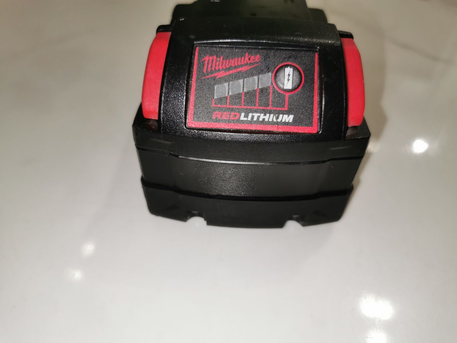 Bateria Milwaukee M18 5.0Ah