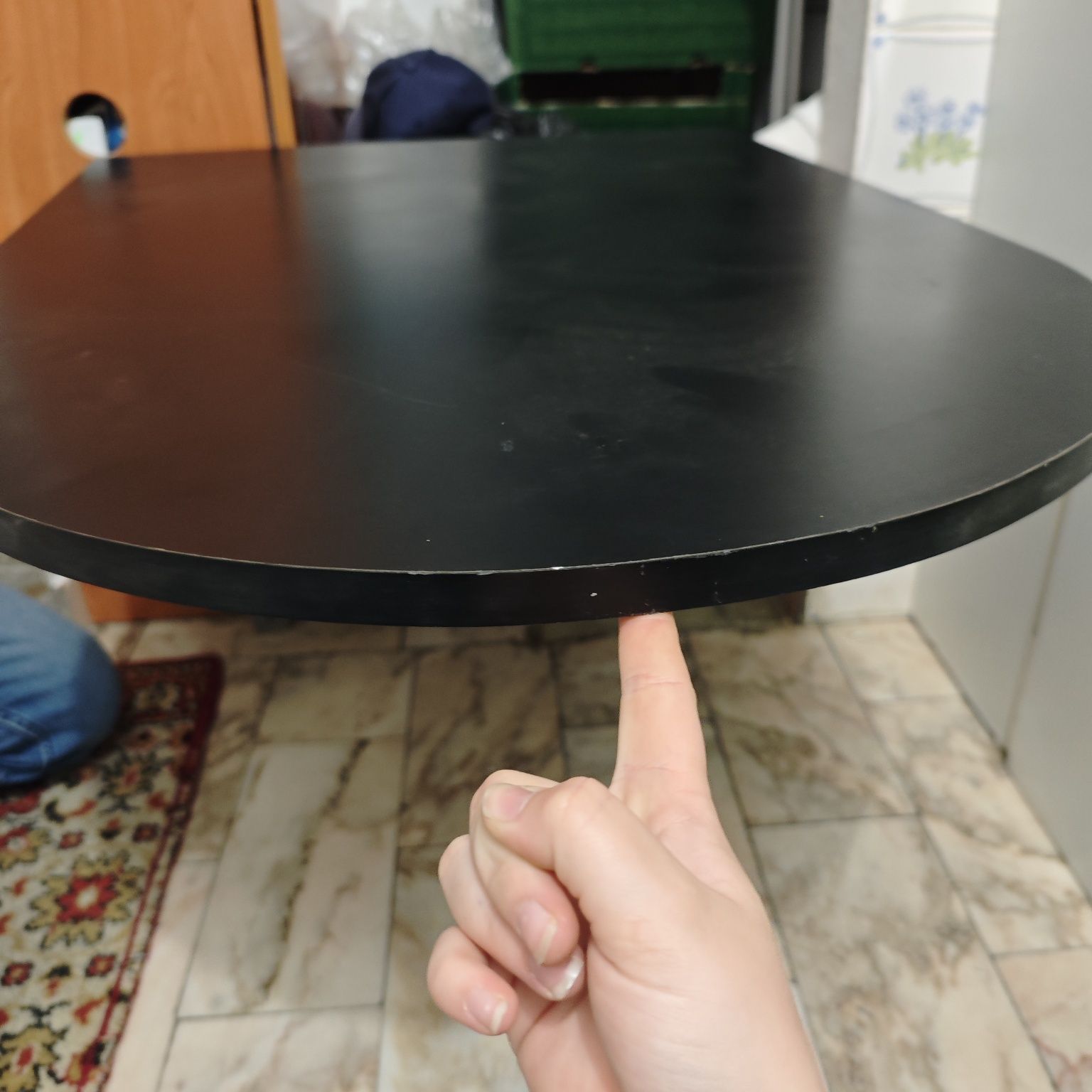 Mesa de apoio fixada na parede