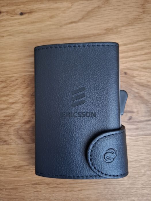 C-secure bezpieczny portfel etui na karty czarne skórzane RFID secure