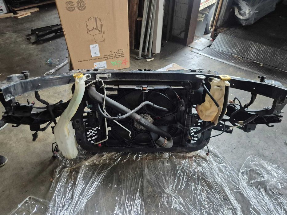 DODGE DURANGO 5.7 HEMI pas przedni wzmocnienie czołowe chłodnice