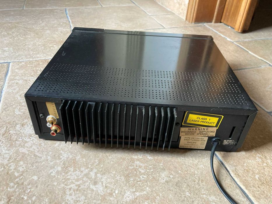 Leitor CDs Philips CD104