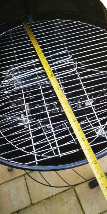 NOWY Grill węglowy z pokrywą