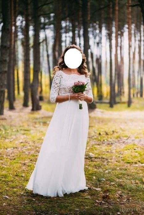 Suknia ślubna z koronką