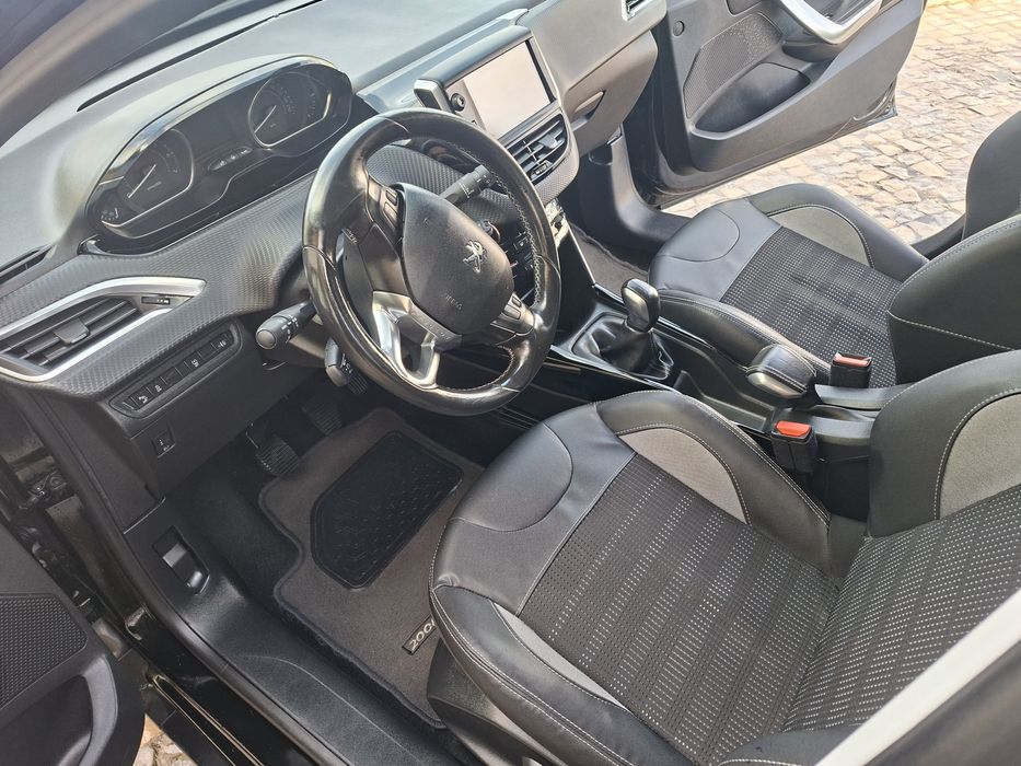 PEUGEOT 2008 32.000KM !!