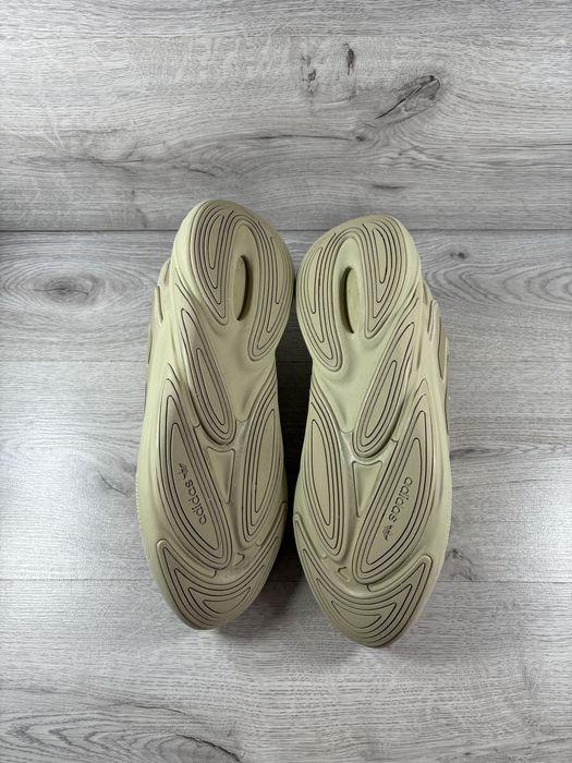 Adidas Ozelia чоловічі кросівки 46 розмір