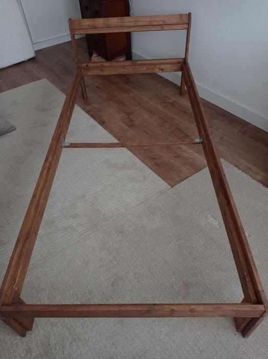 Cama / Estrado / Colchão TUDO NOVO