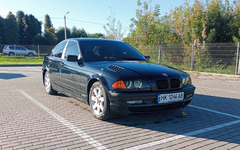 Продам BMW 320i 2.0л