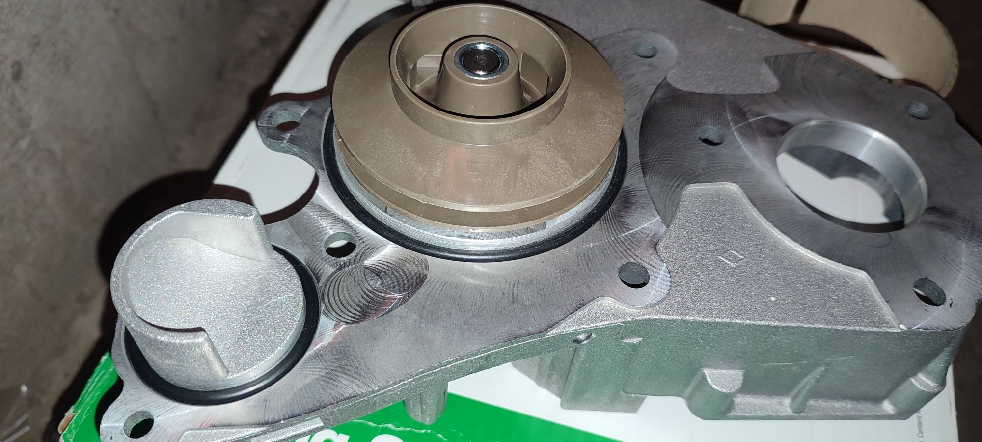 Pompa cieczy INA do Ducato Iveco 2.3 multijet