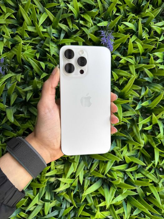 Apple iPhone 15 Pro Max 256GB Branco Titânio - Loja Ovar
