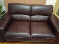 Sofa 2-osobowa skórzana.