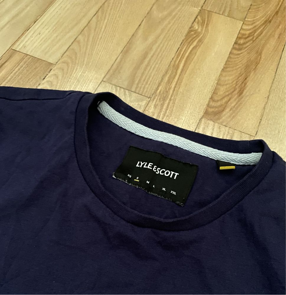 Футболка Lyle Scott