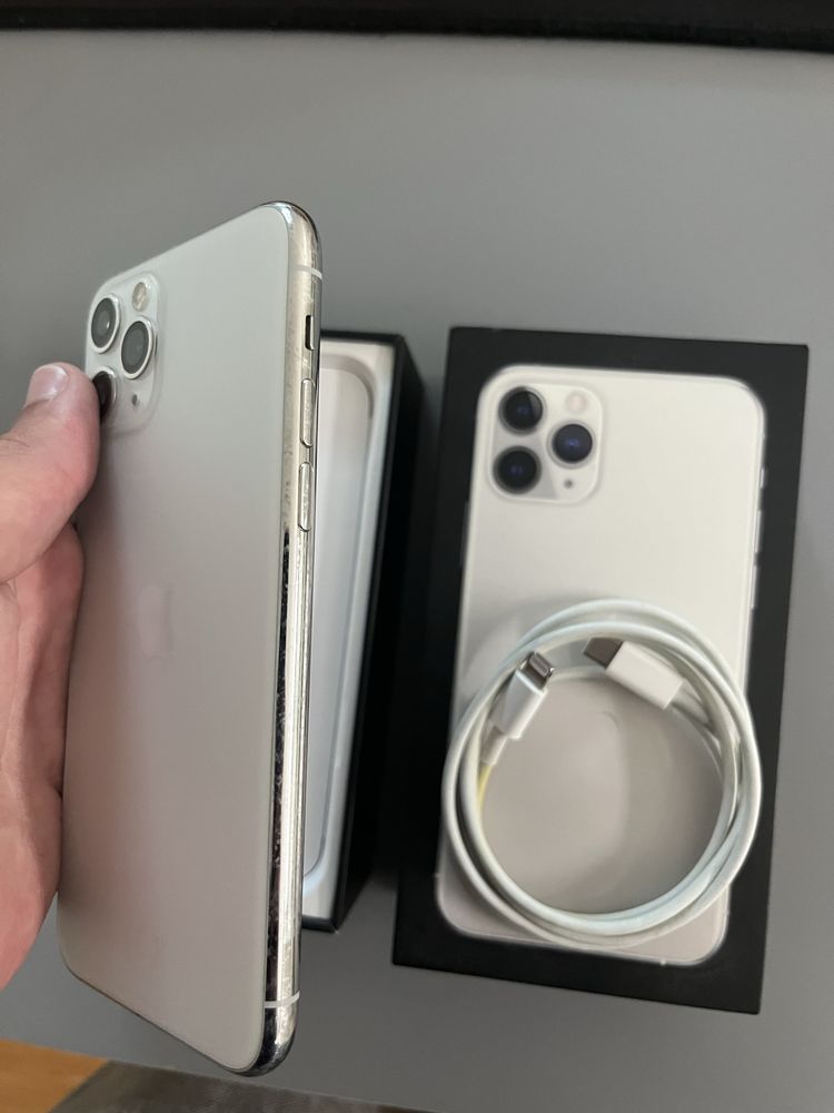 Iphone 11 ( como novo )