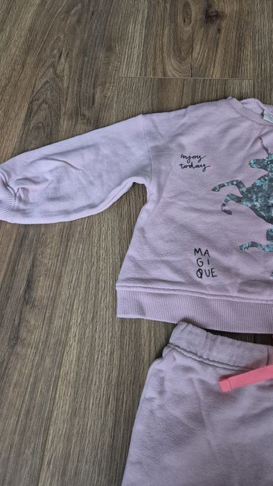 Dres dzieciecy z Zary roz.86