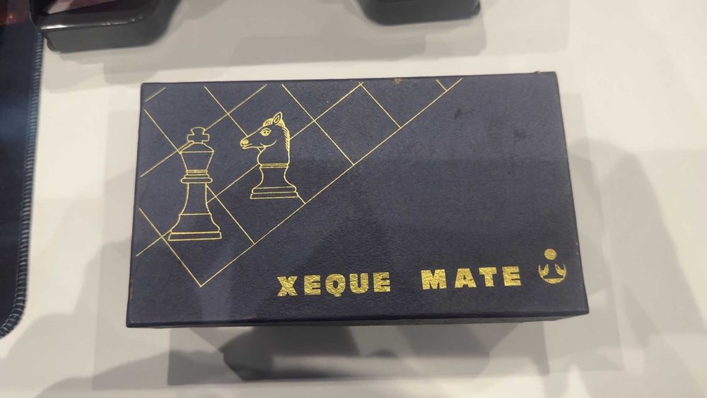 Conjunto de peças de Xadrez vintage