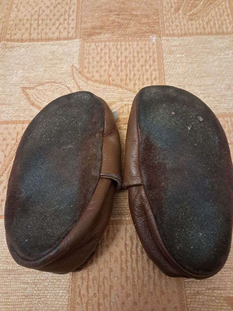 Kapcie afelo 18-24 miesiace