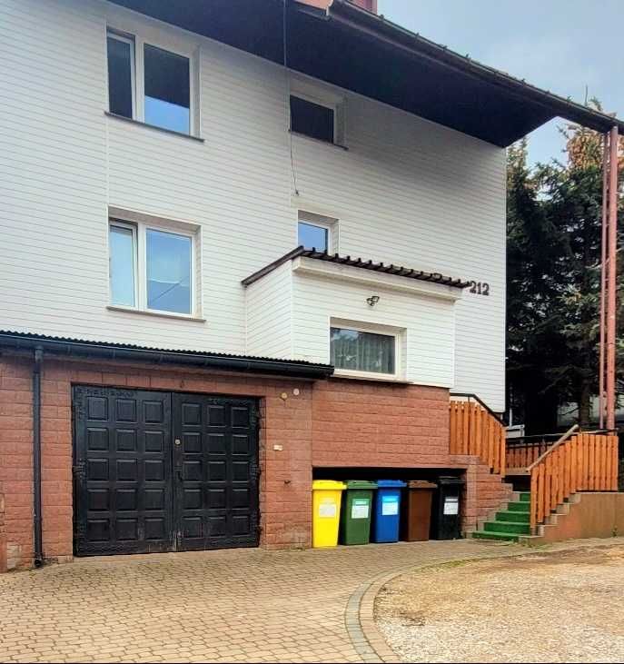 DOM*POKOJE*ul .Zagórska*osiedle KSM*NOCLEGI*duży parking