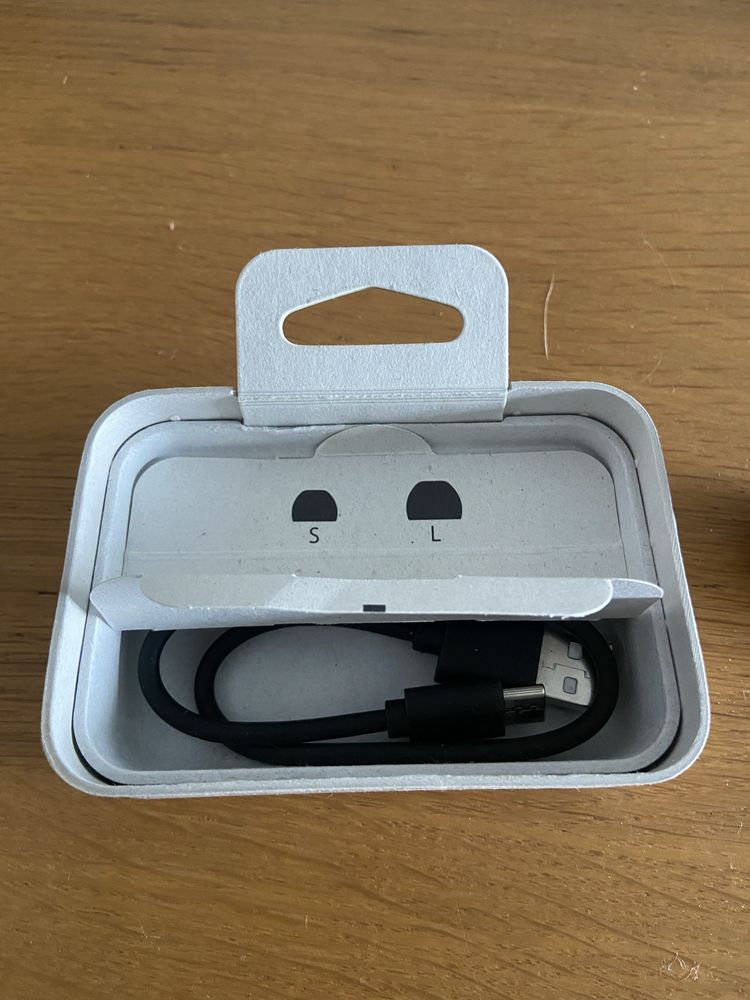 Sony WF-1000XM4