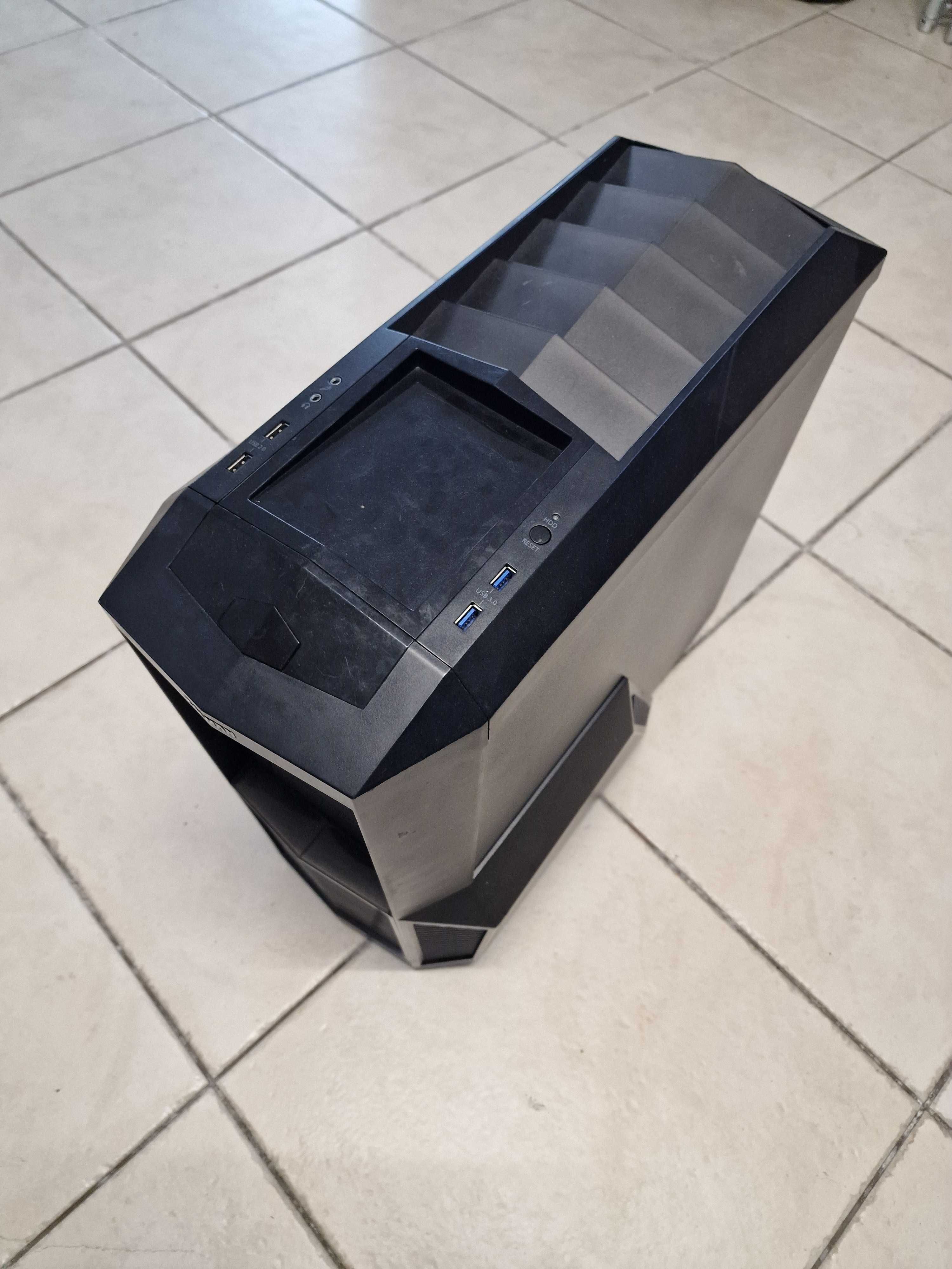 PC Gamer usado, a funcionar