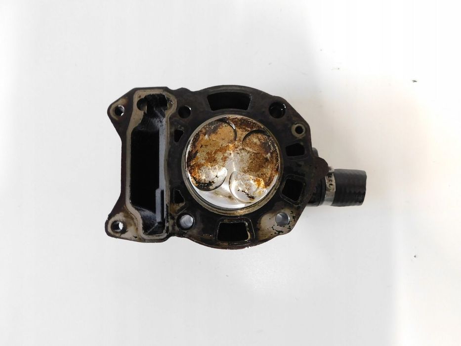 PIAGGIO X7 X9 X8 X-EVO 125 CYLINDER  TŁOK