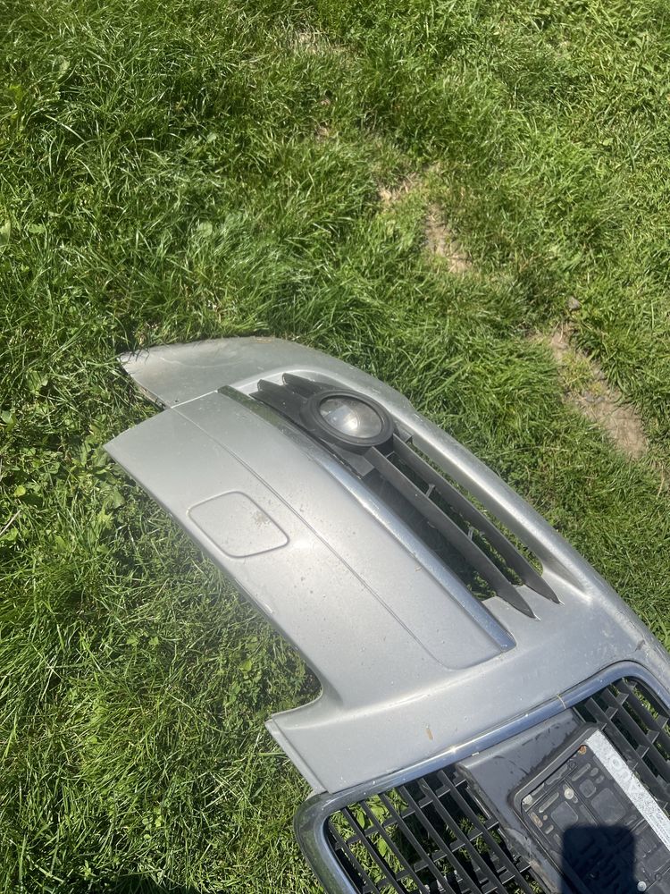 Передній бампер Audi A6C6 (доресталінг) LY7W (дефект) розборка