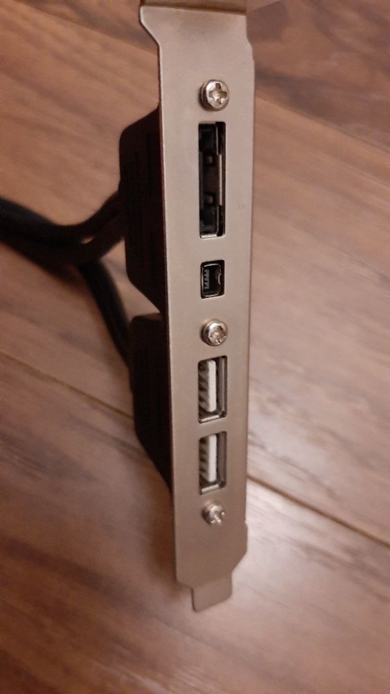 Śledź eSata, FireWire, 2 x USB