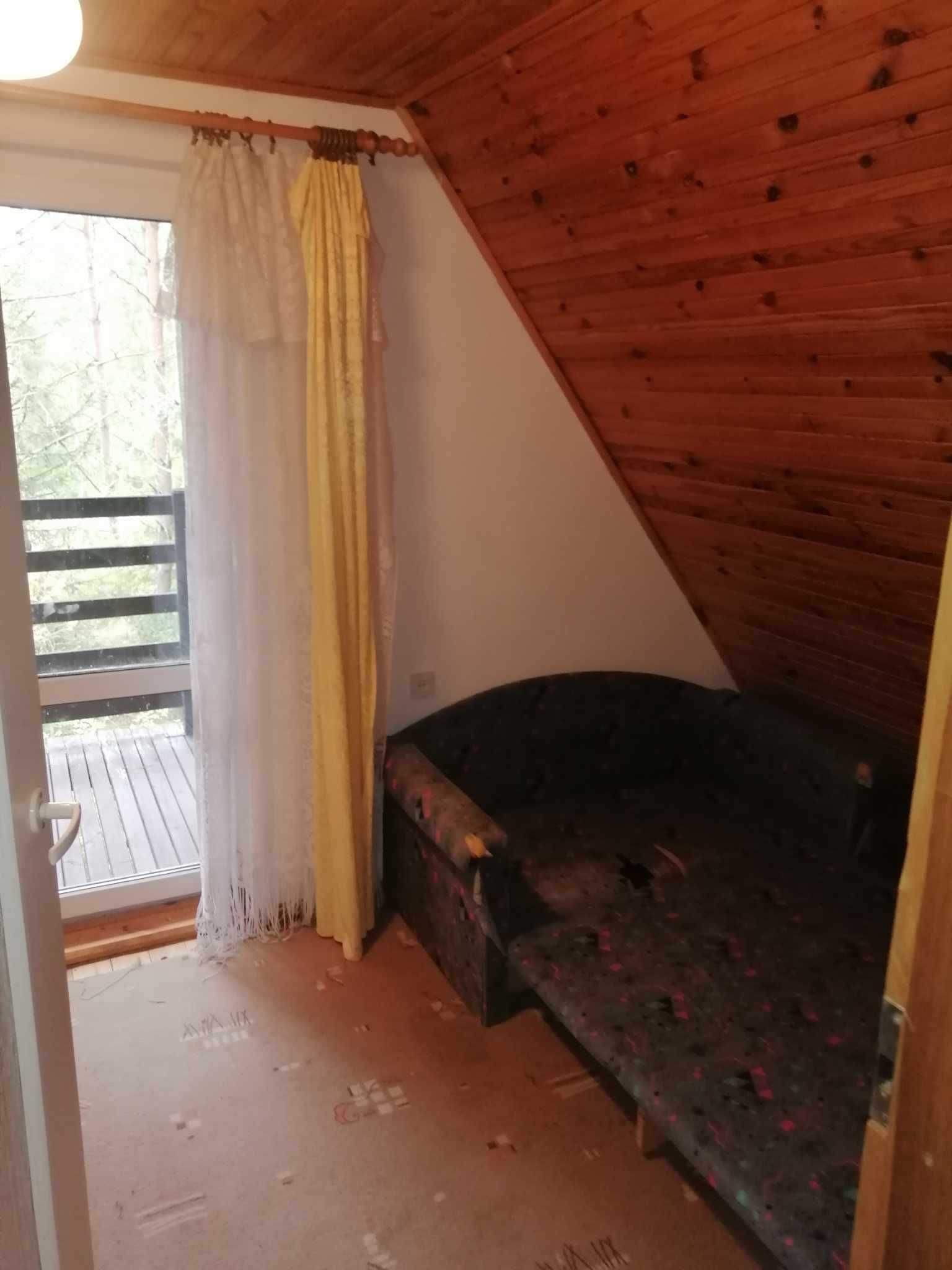 Domek nad jeziorem