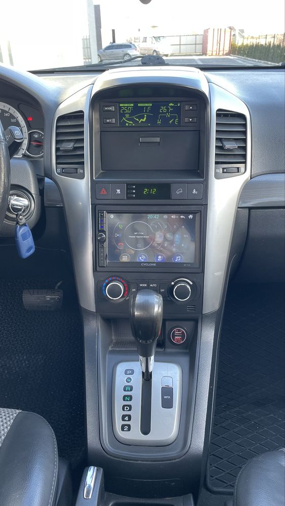 Автомобіль