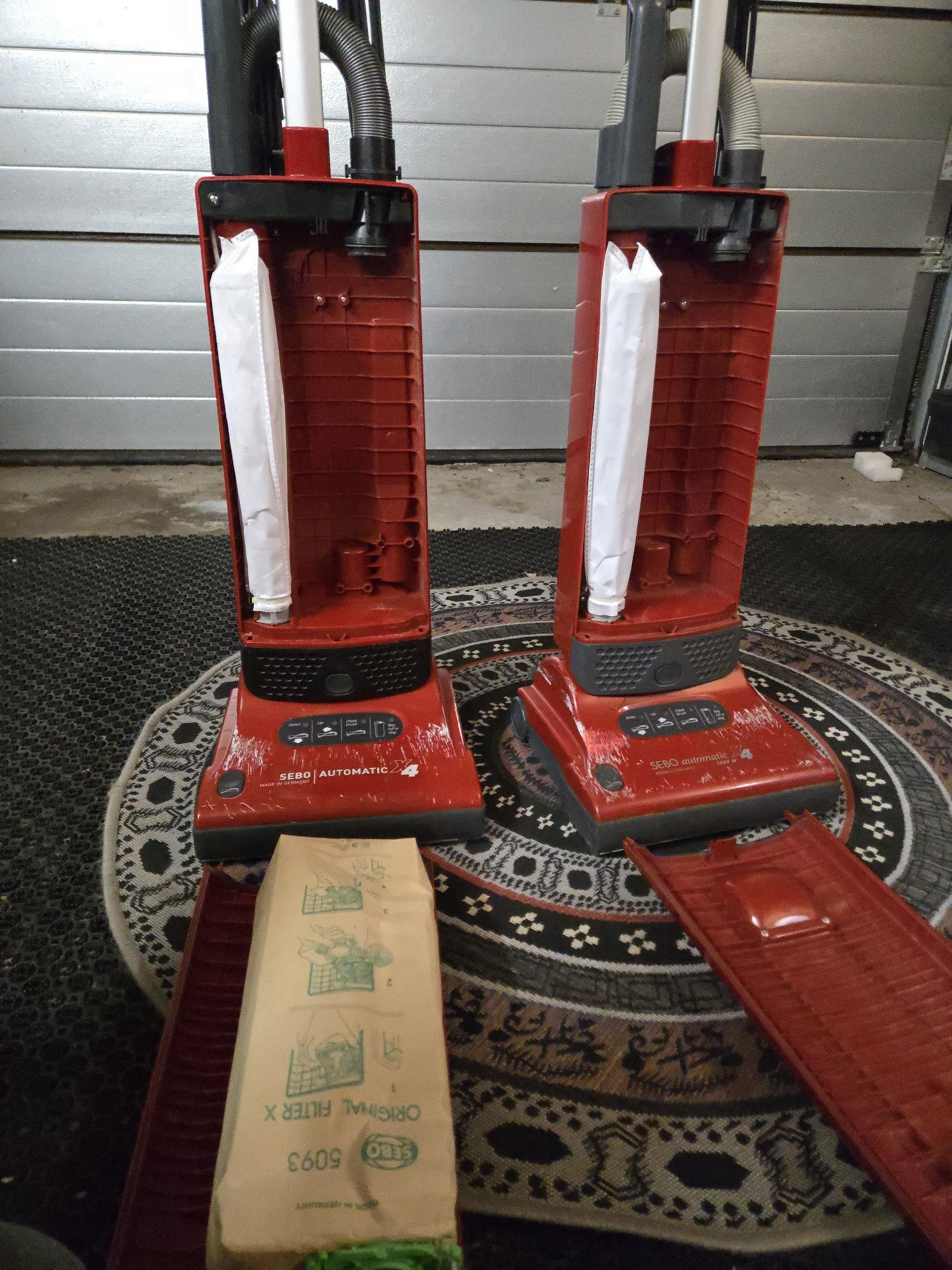Sprzedam odkurzacze sebo automatic x4