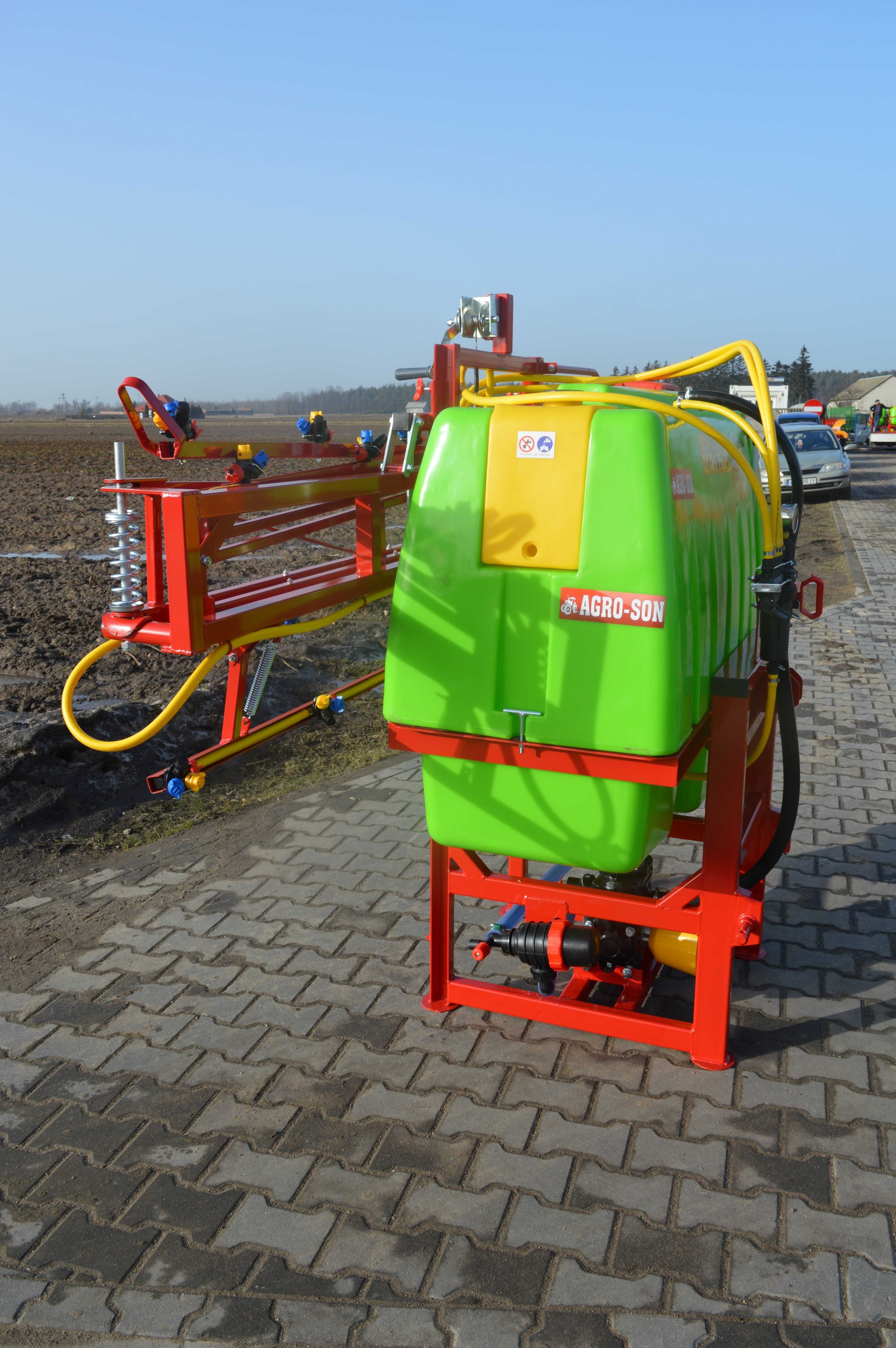 Opryskiwacz polowy 600 L 12-15 m lanca POL-MARK NOWY