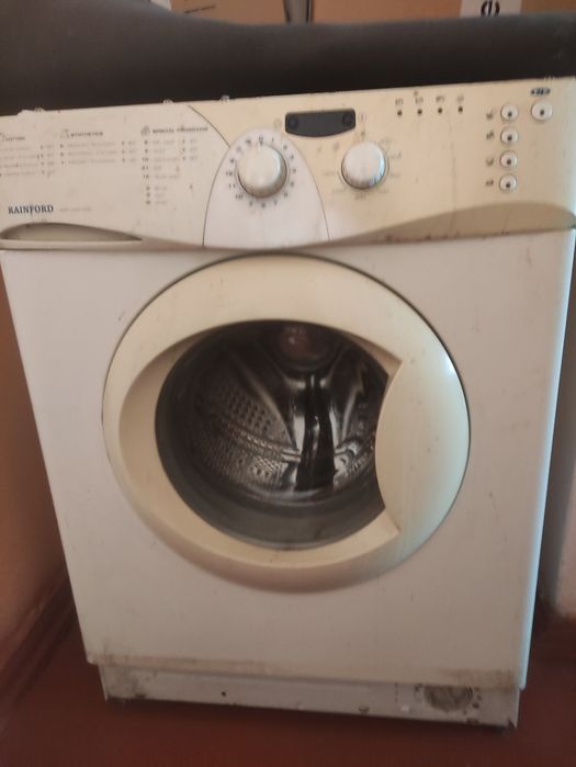 Продам стиральную машину в рабочем состоянии на 6 кг
