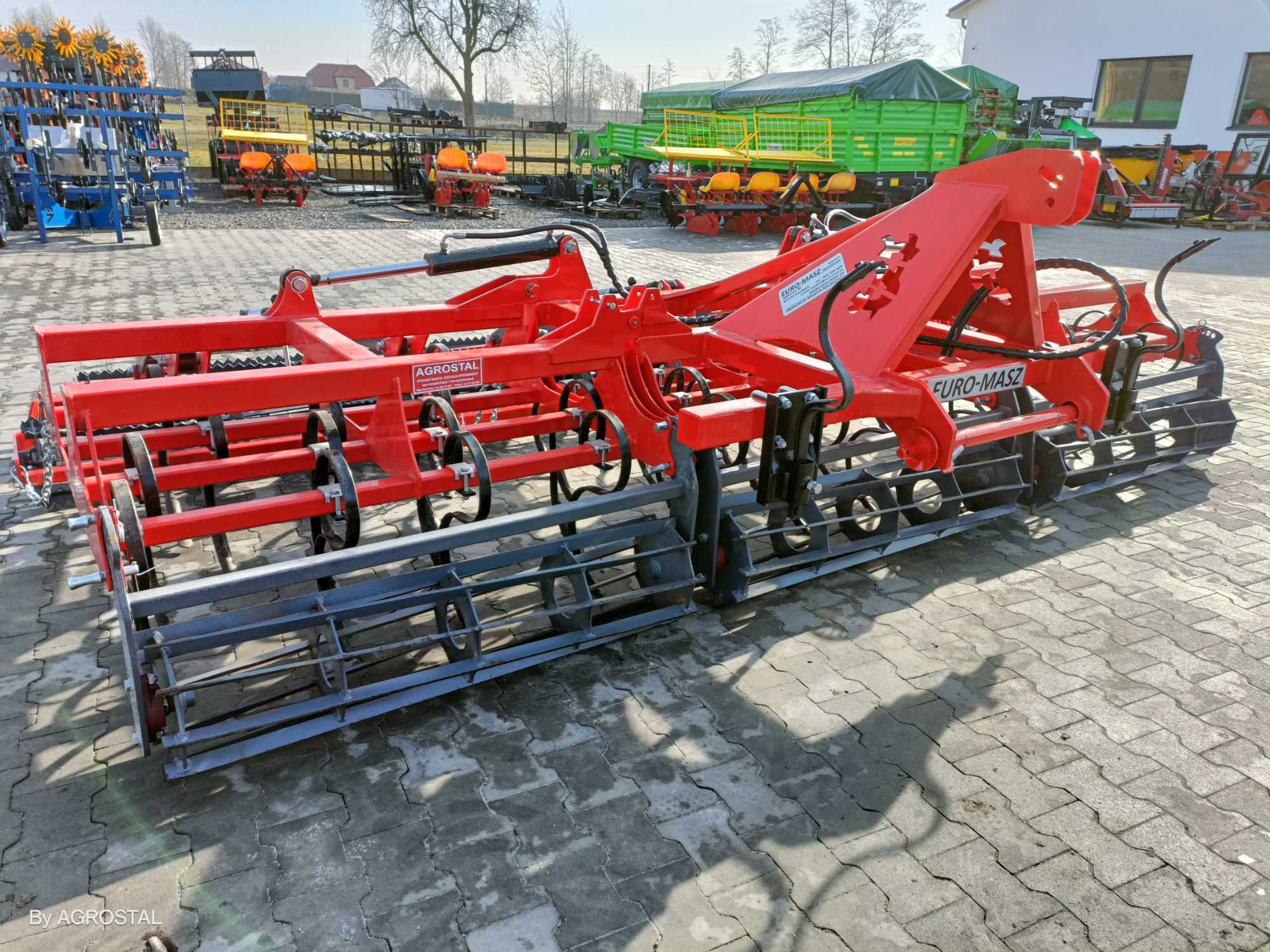 Agregat uprawowy składany hydraulicznie Euro-Masz 3,6-4,2 AGROSTAL